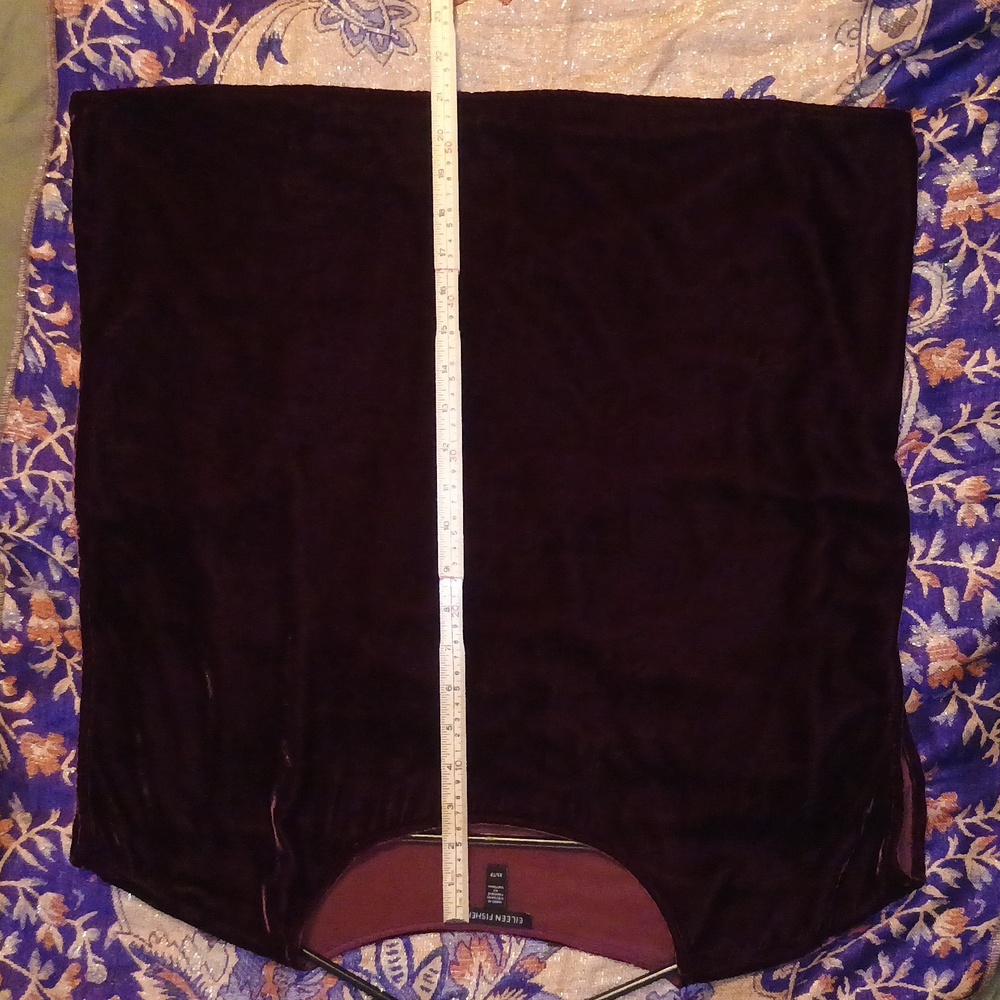 Eileen Fisher Velvet Square Top - XS - Silk Blend - Cranberry Red - Quiet Luxury - Picture 5 of 10